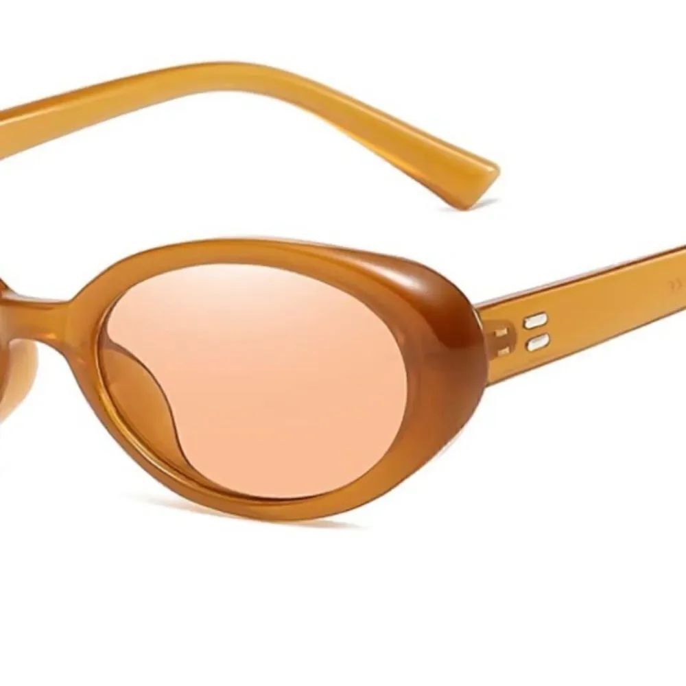 Retro Oval Sunglasses   - Picture 3 of 3